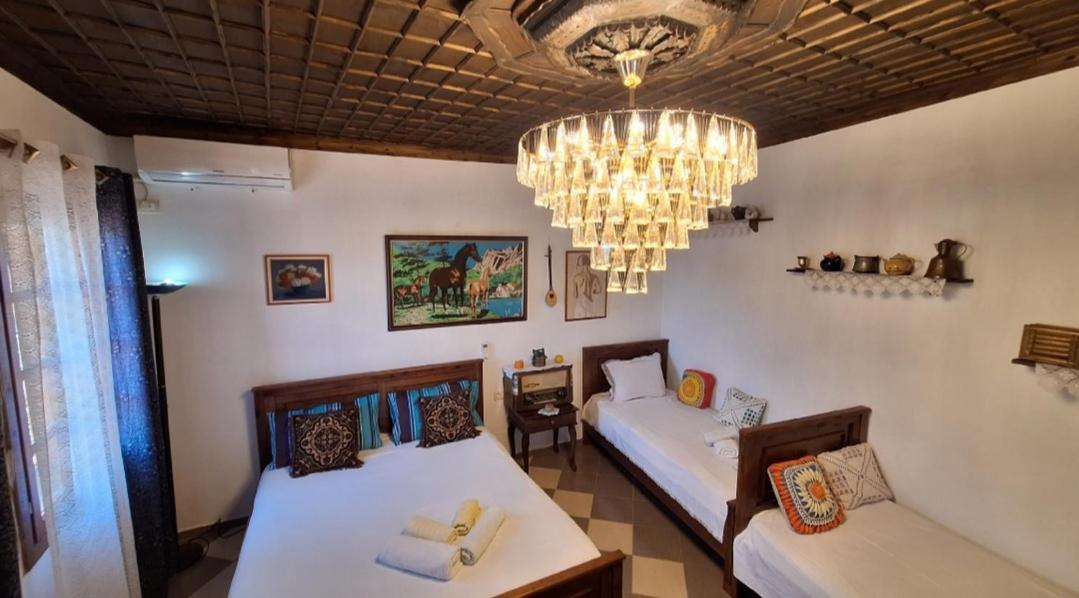 Guesthouse Alvaro Kadiu Berat Esterno foto