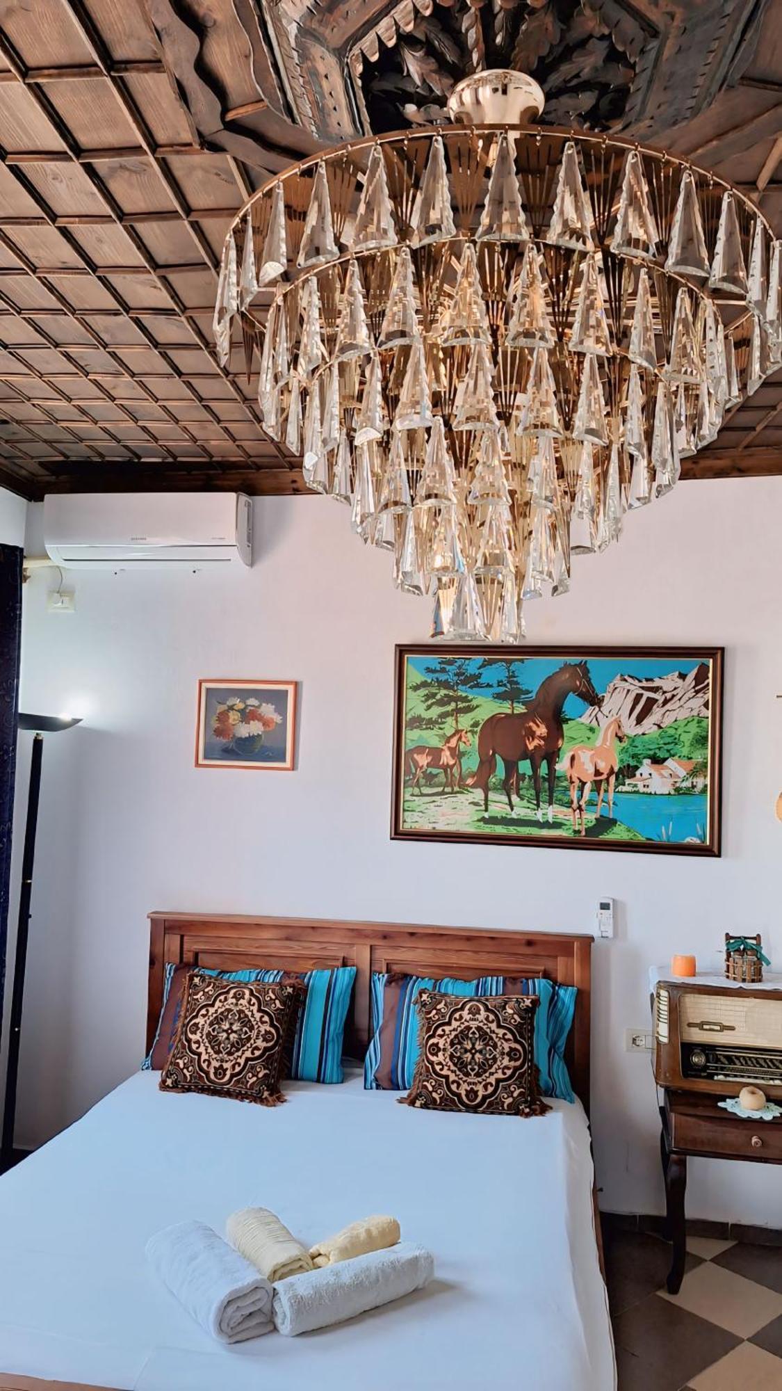 Guesthouse Alvaro Kadiu Berat Esterno foto